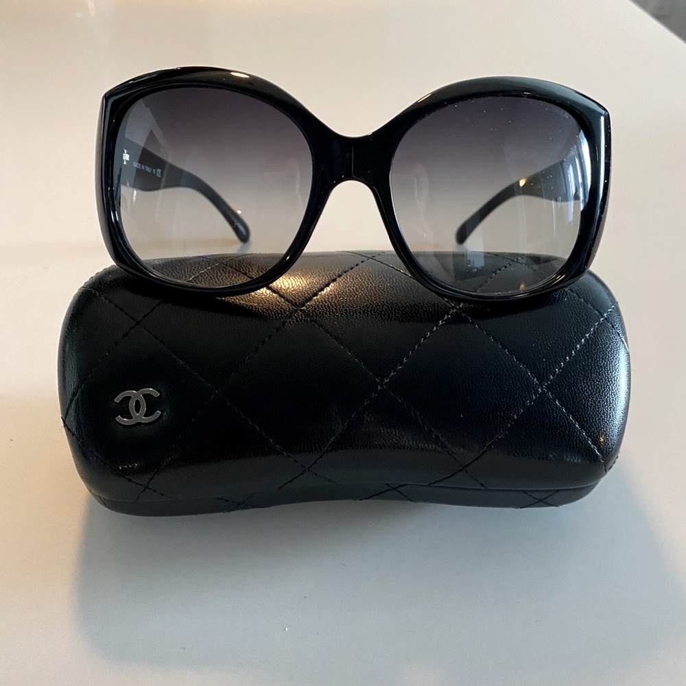 CHANEL Sunglasses 5183 Black Polarized